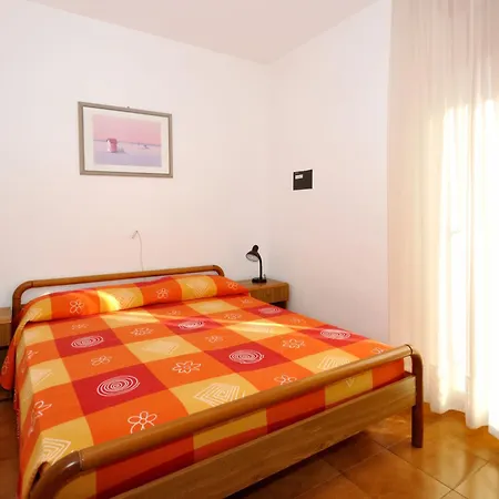 Daire Friuli-4 By Interhome